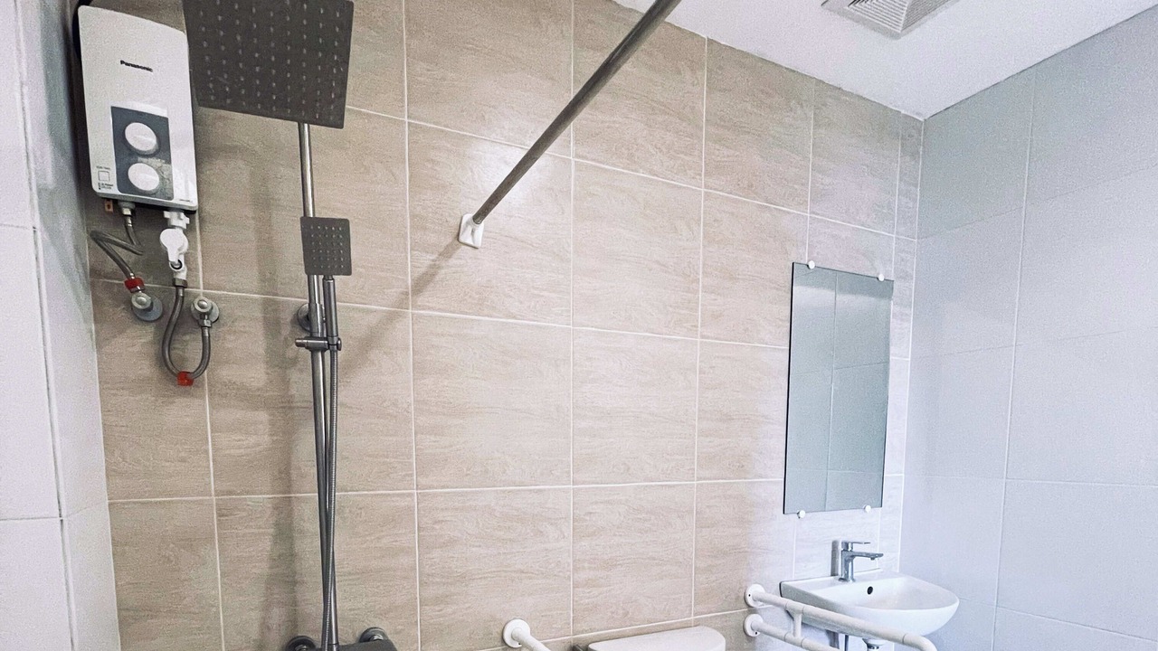 Photo of Bathroom in Legazpi