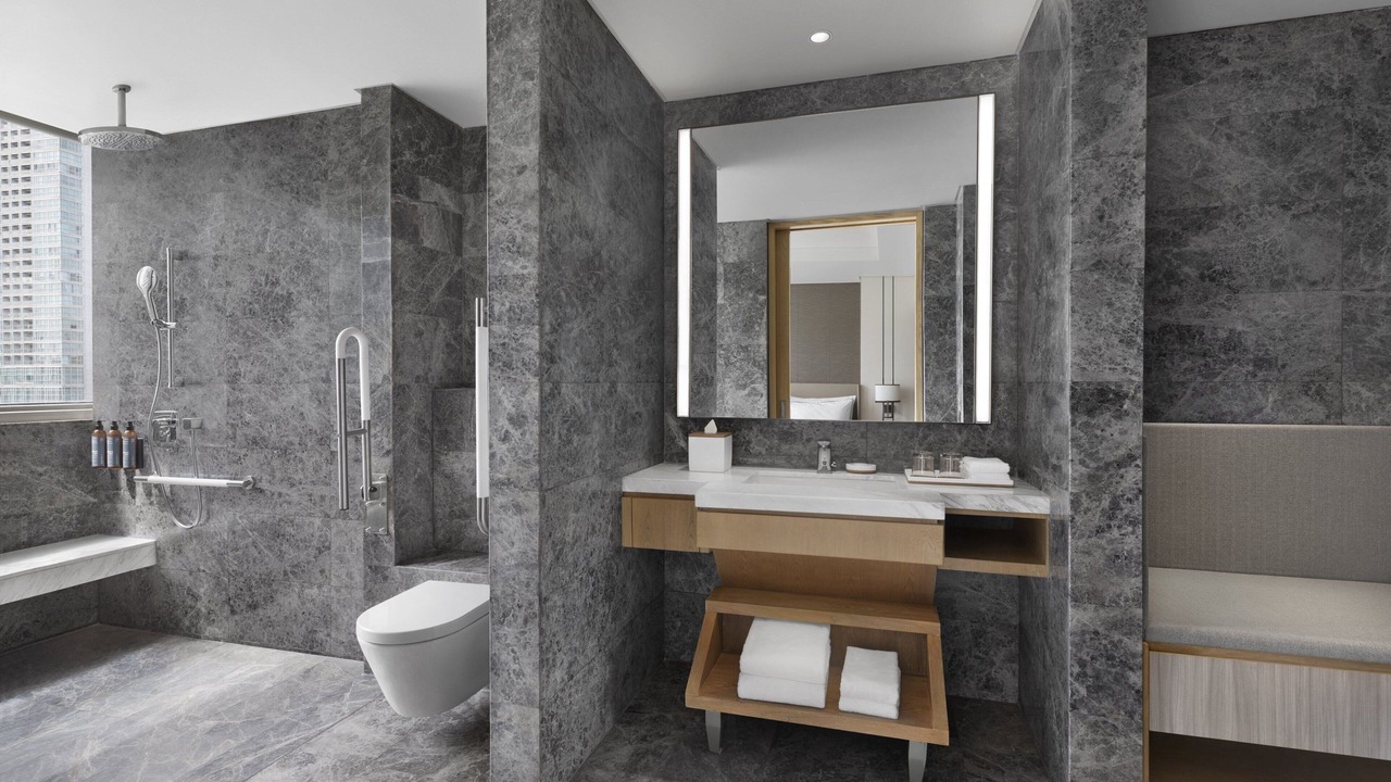 Photo of Bathroom in Wack-Wack Greenhills