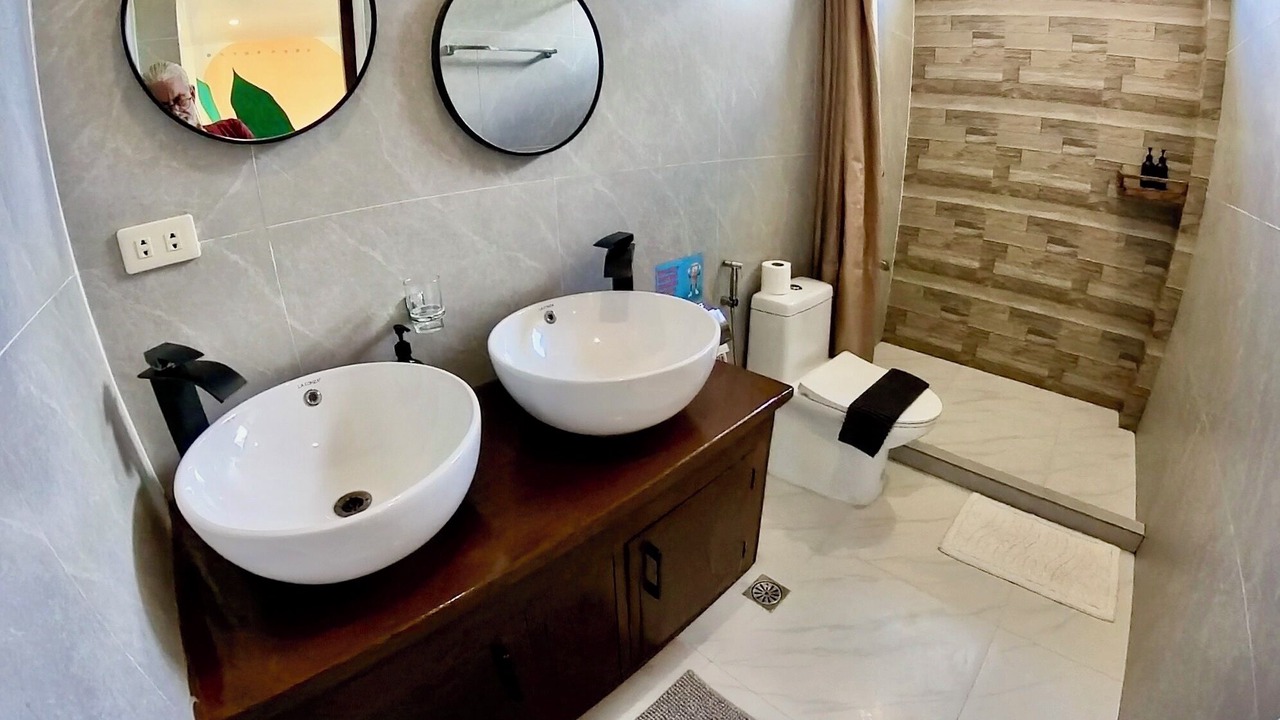Photo of Bathroom in General Luna
