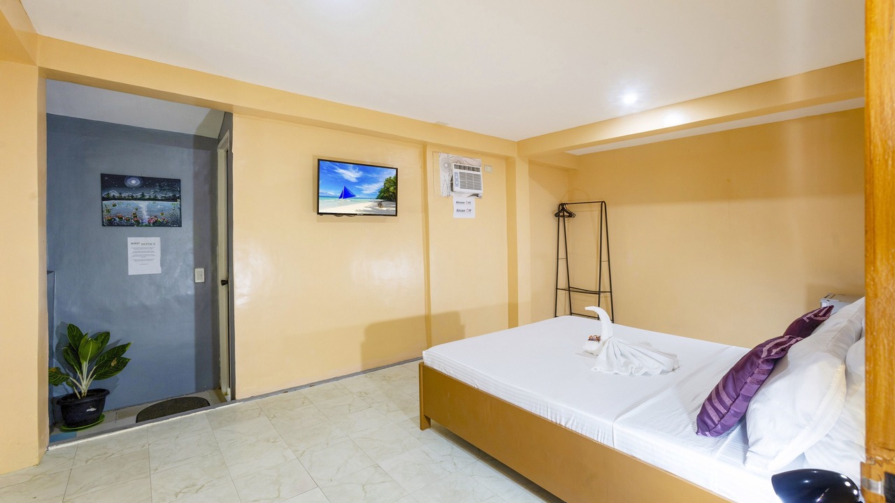 Photo of Bedroom in Manoc-Manoc