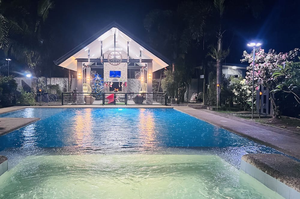 Photo of Outdoor in Aguilar