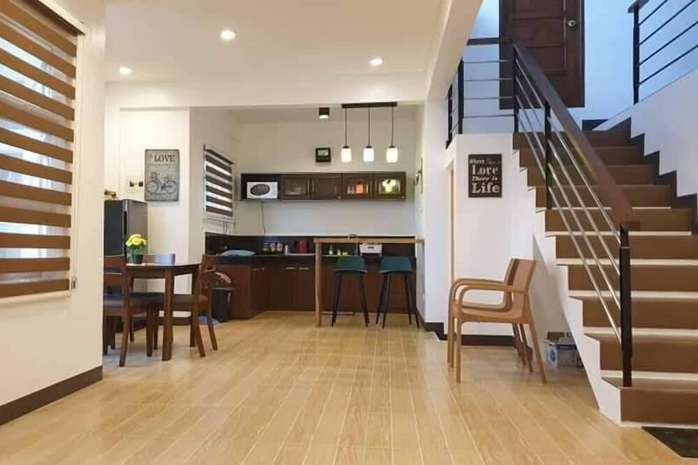 Photo of Livingroom in Caticlan