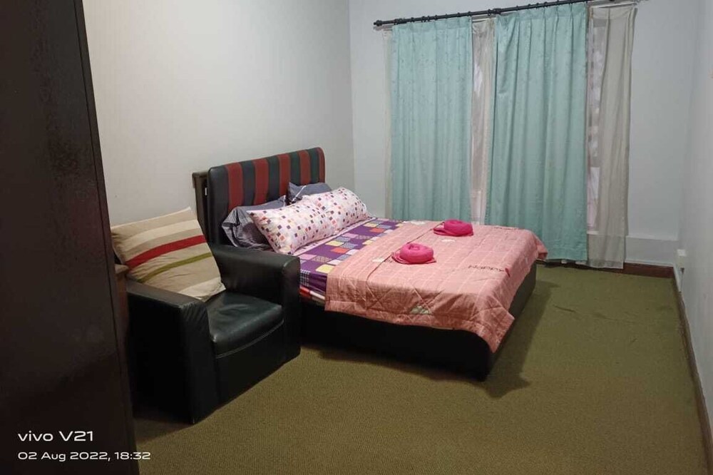 Photo of Bedroom in Kampung Air