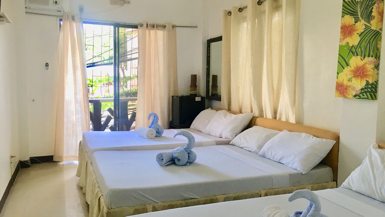 Photo of Bedroom in Manoc-Manoc