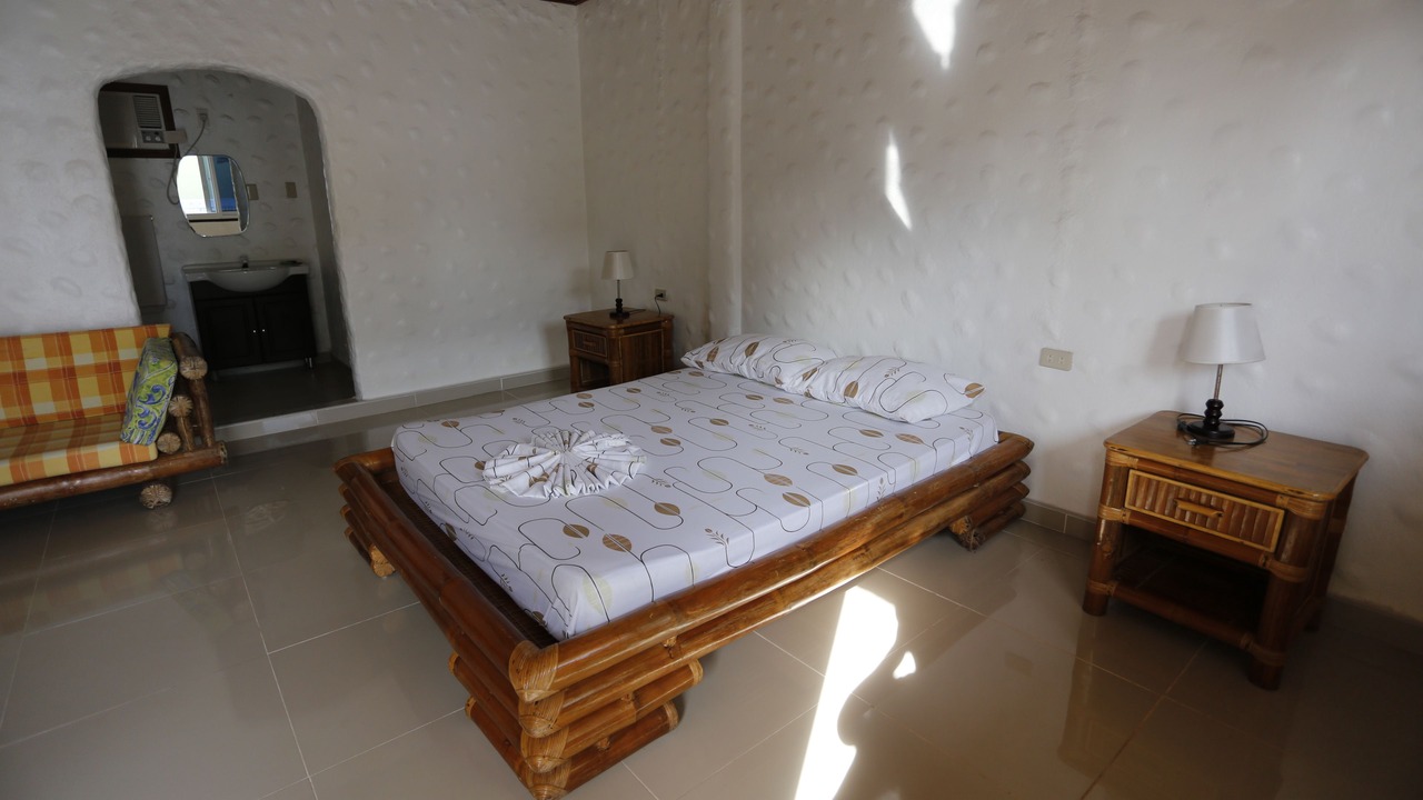 Photo of Bedroom in Logon