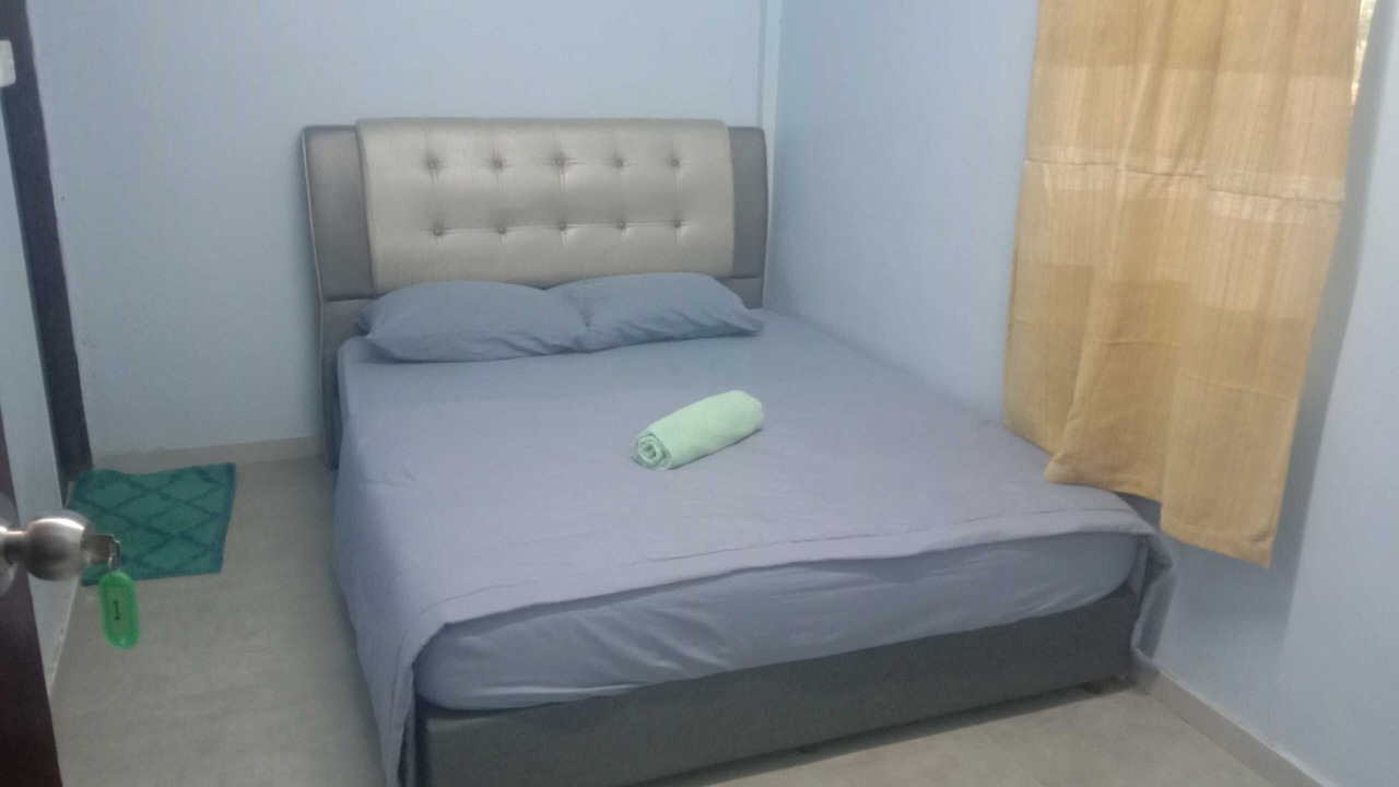 Photo of Bedroom in Pulau Tawar