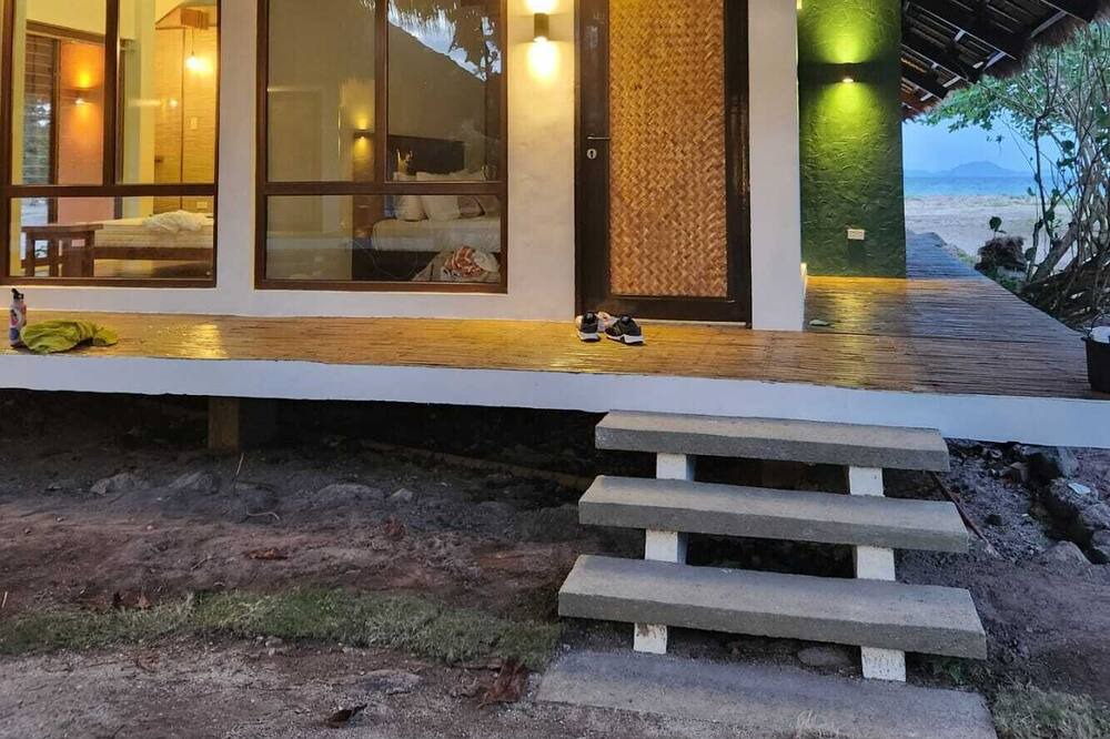 Photo of Outdoor in Carles