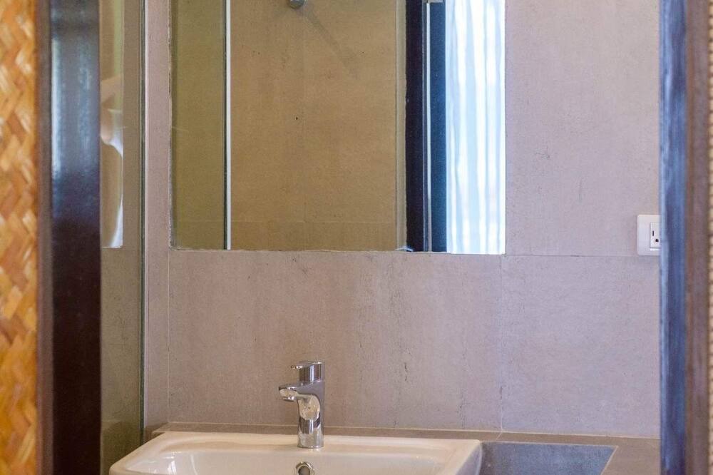 Photo of Bathroom in Carles