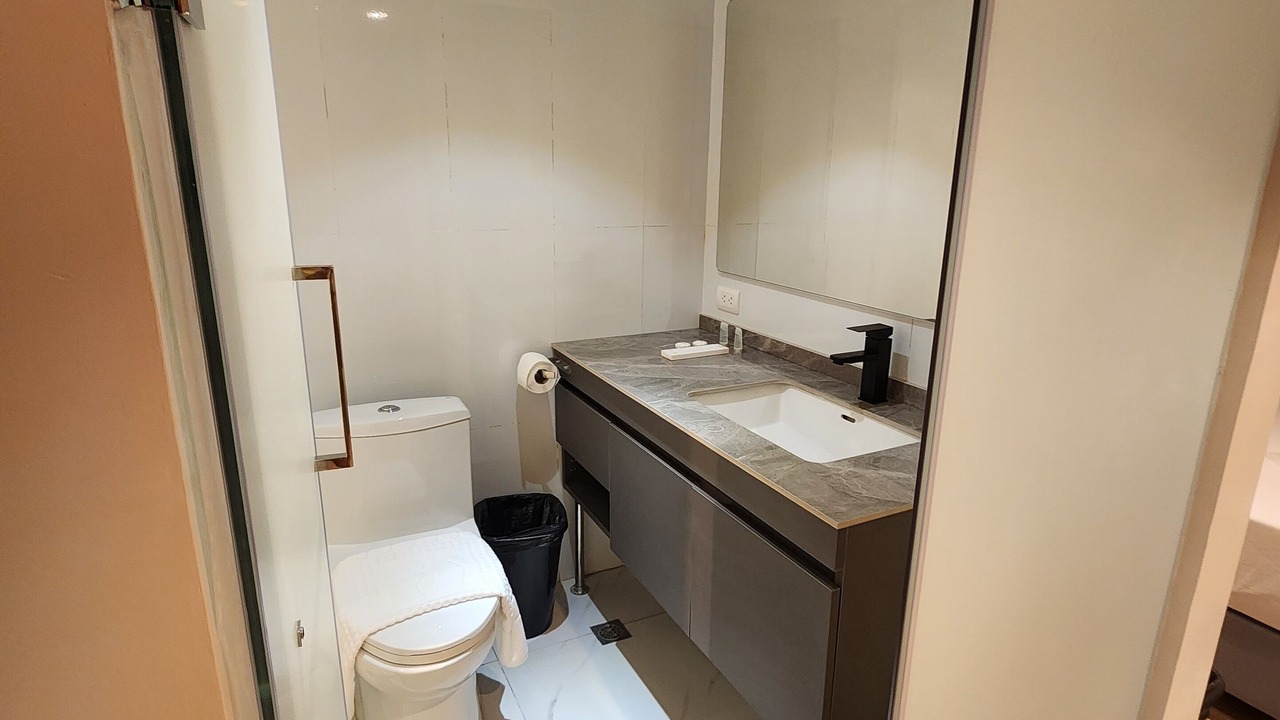 Photo of Bathroom in San Fernando