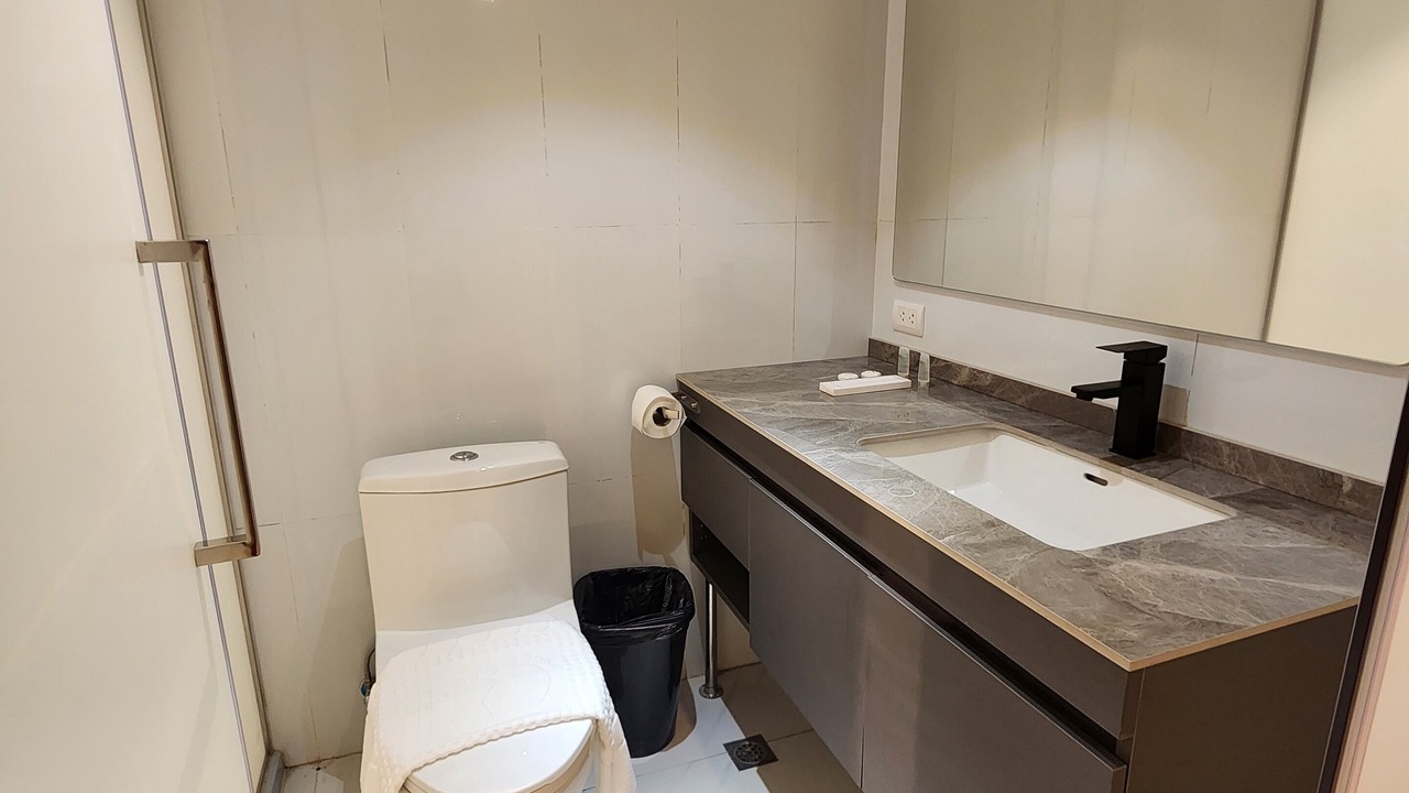 Photo of Bathroom in San Fernando