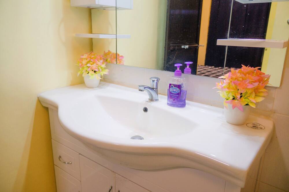 Photo of Bathroom in Legazpi