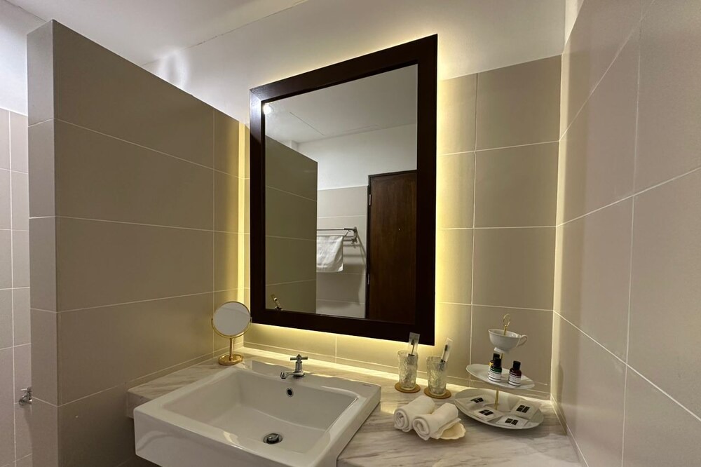 Photo of Bathroom in Taman Kota Laksamana