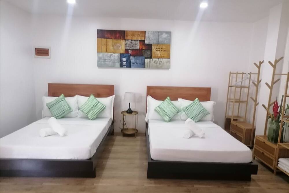 Photo of Bedroom in Manoc-Manoc