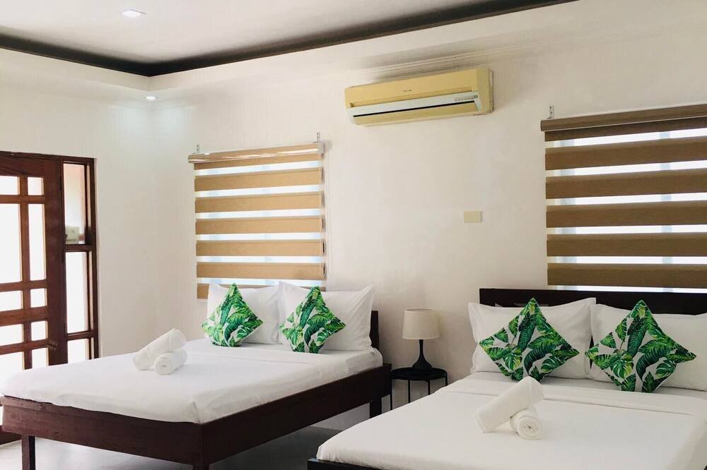 Photo of Bedroom in Manoc-Manoc