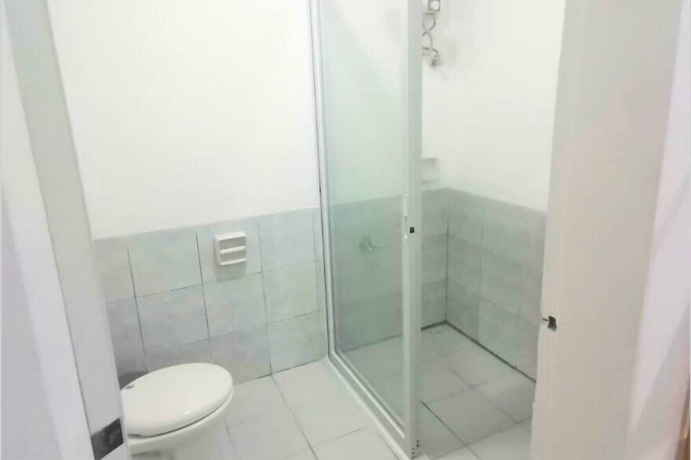 Photo of Bathroom in Manoc-Manoc