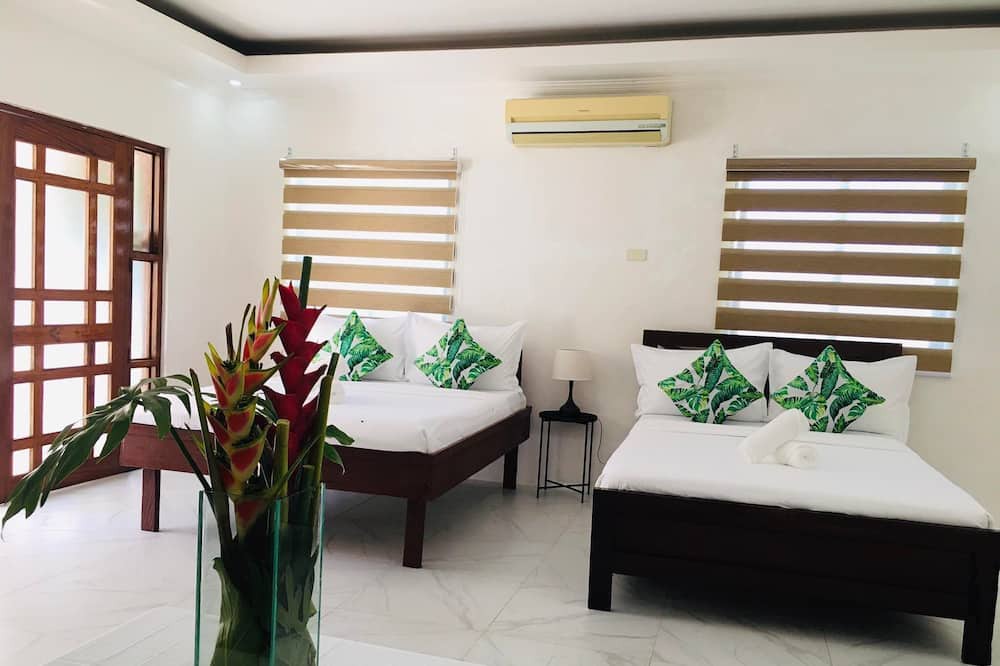 Photo of Bedroom in Manoc-Manoc