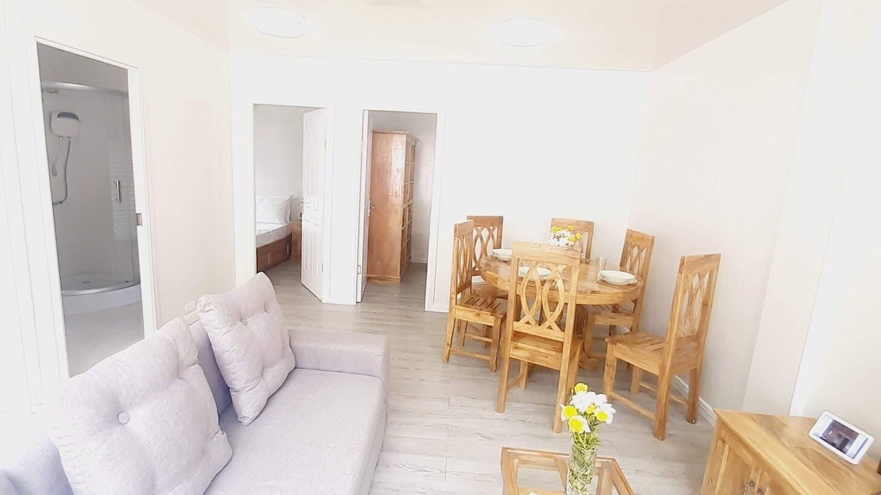 Photo of Livingroom in Looc