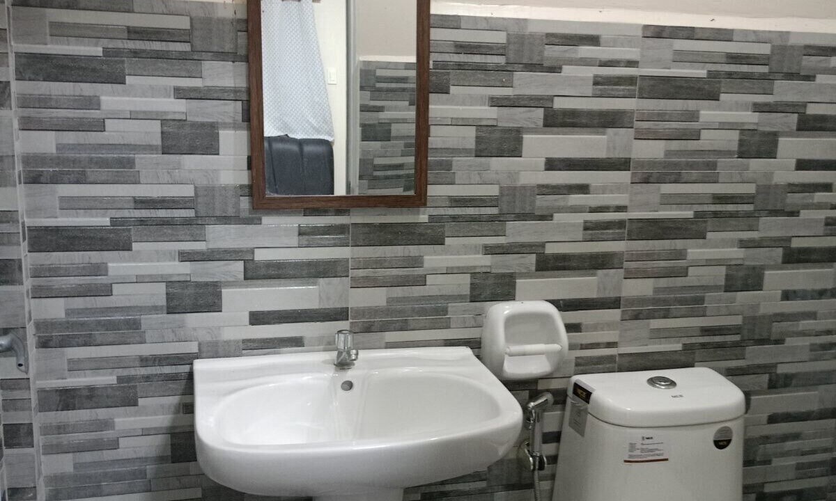 Photo of Bathroom in Alaminos