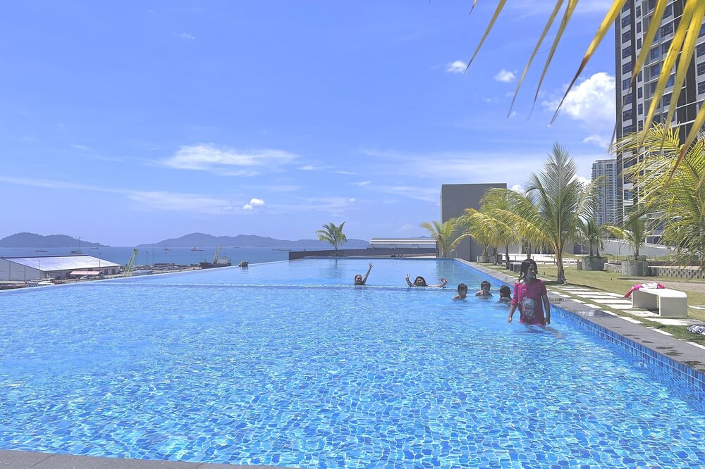 Photo of Outdoor in Downtown Kota Kinabalu