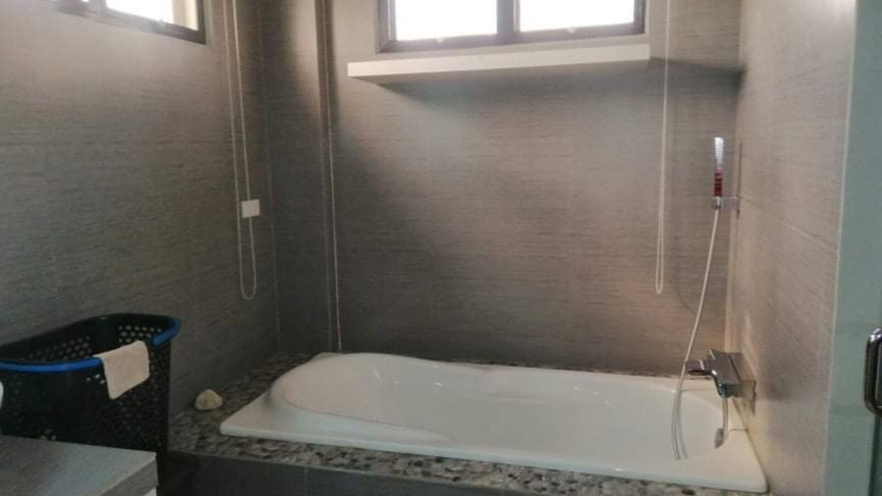Photo of Bathroom in Mariveles
