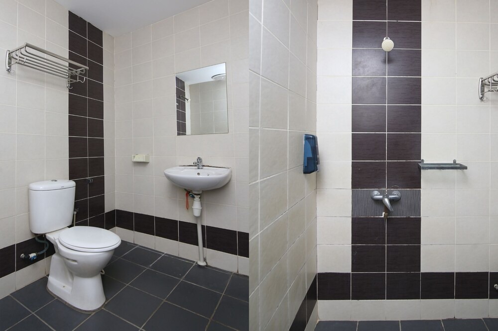 Photo of Bathroom in Taman Liong Seng