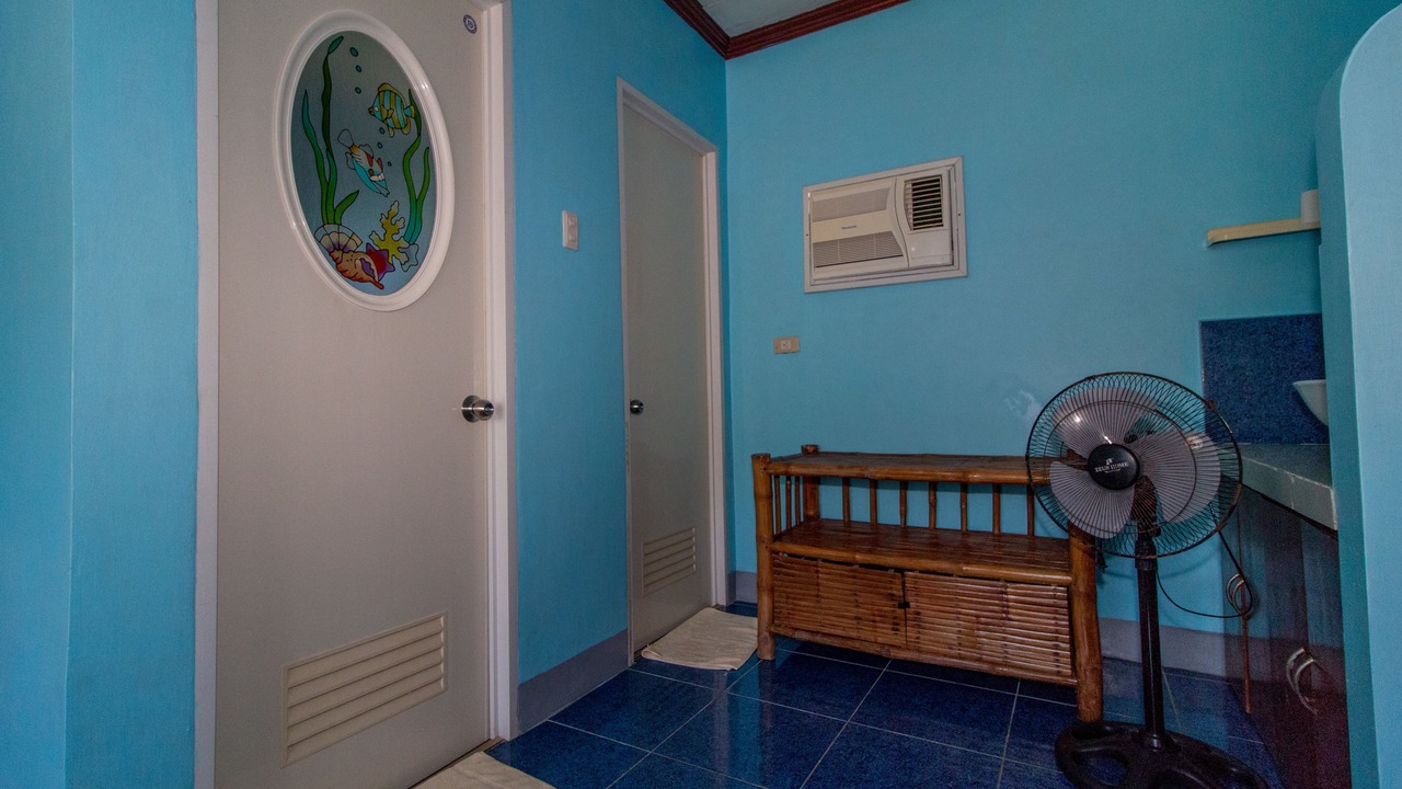 Photo of Bathroom in Logon