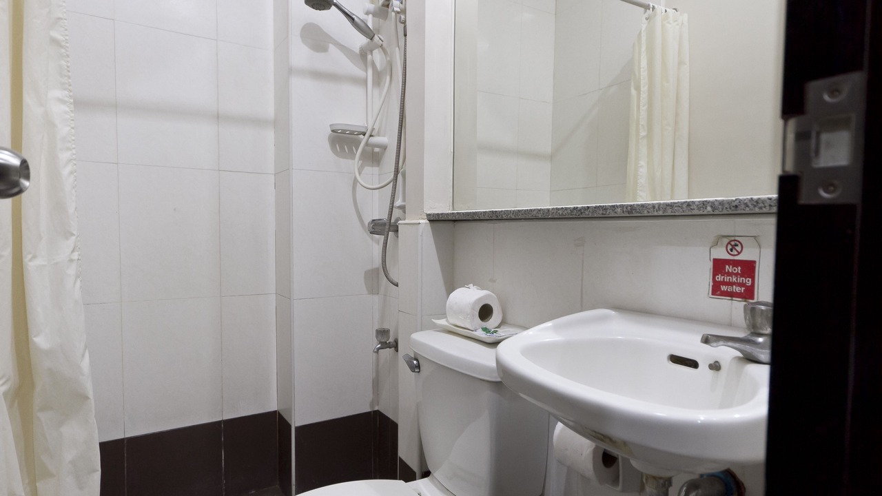 Photo of Bathroom in Capitol Site