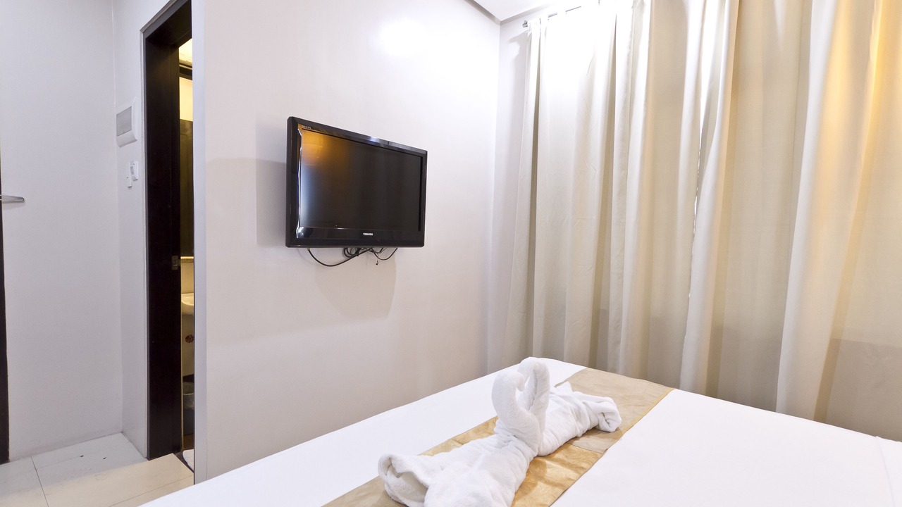 Photo of Bedroom in Capitol Site