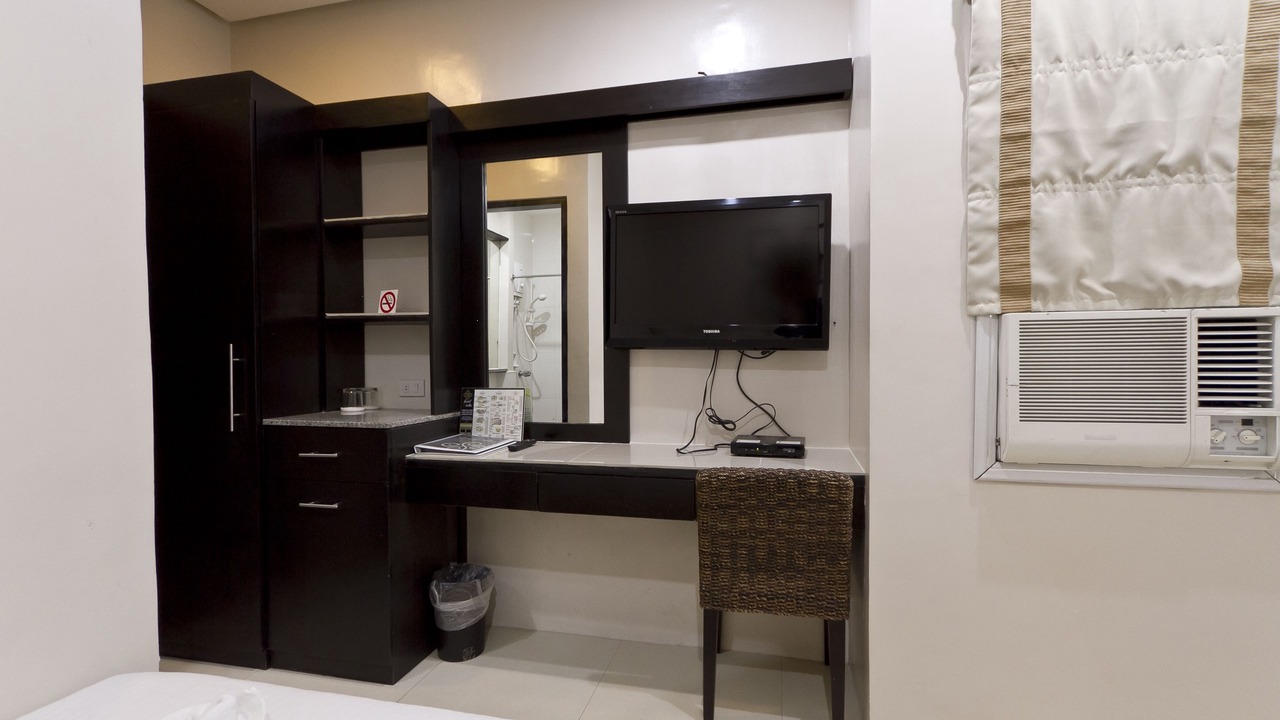 Photo of Bedroom in Capitol Site