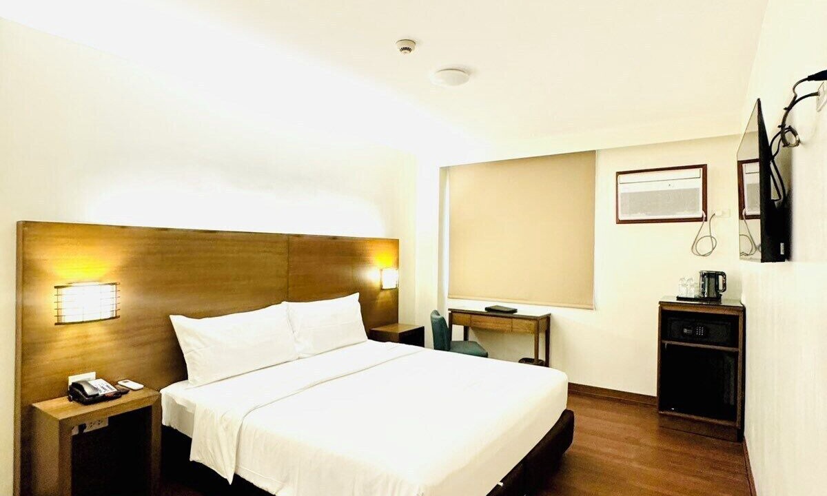 Photo of Bedroom in Ermita Night District