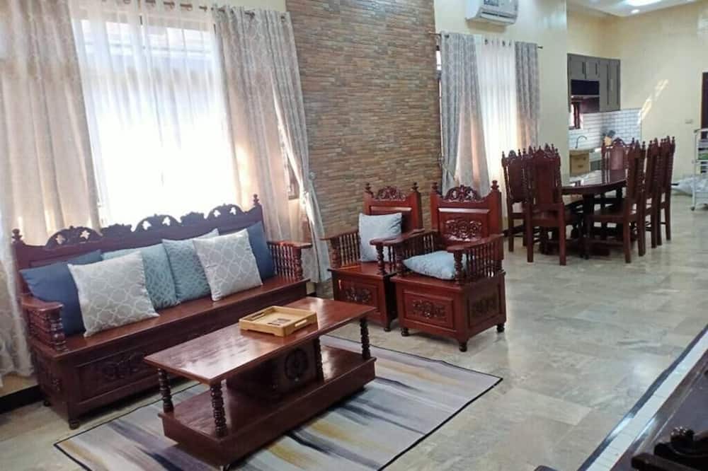 Photo of Livingroom in Alaminos