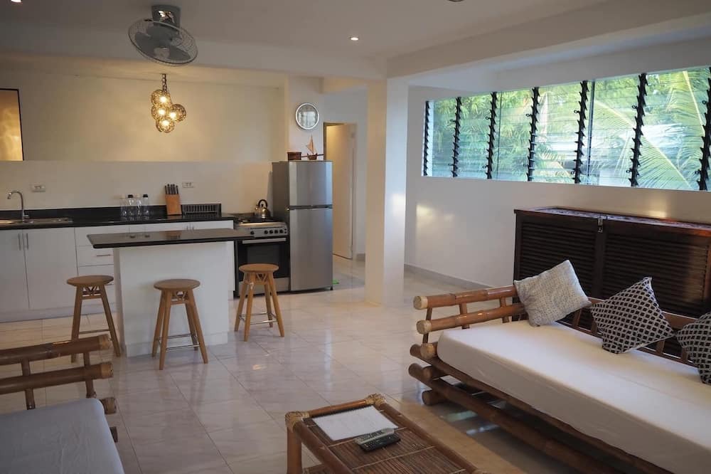 Photo of Livingroom in Manoc-Manoc