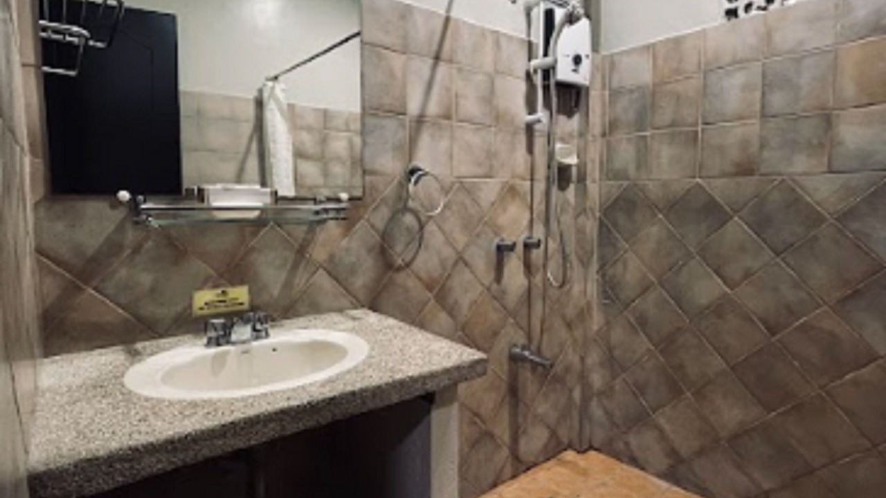 Photo of Bathroom in Guinobatan