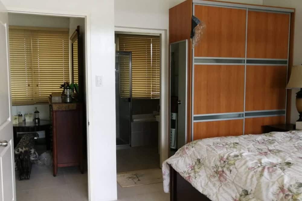 Photo of Bedroom in Nasugbu
