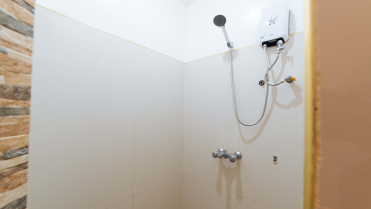 Photo of Bathroom in Kalibo