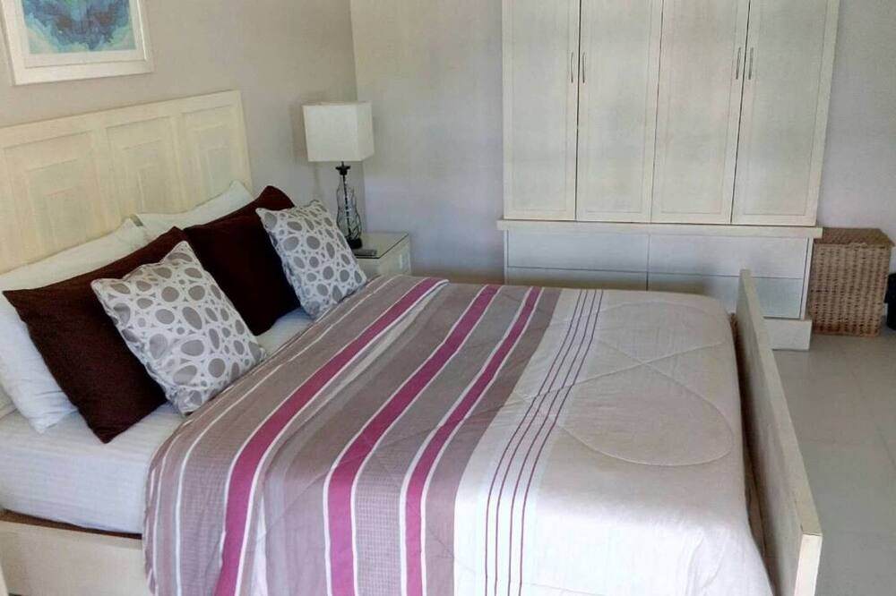 Photo of Bedroom in Nasugbu