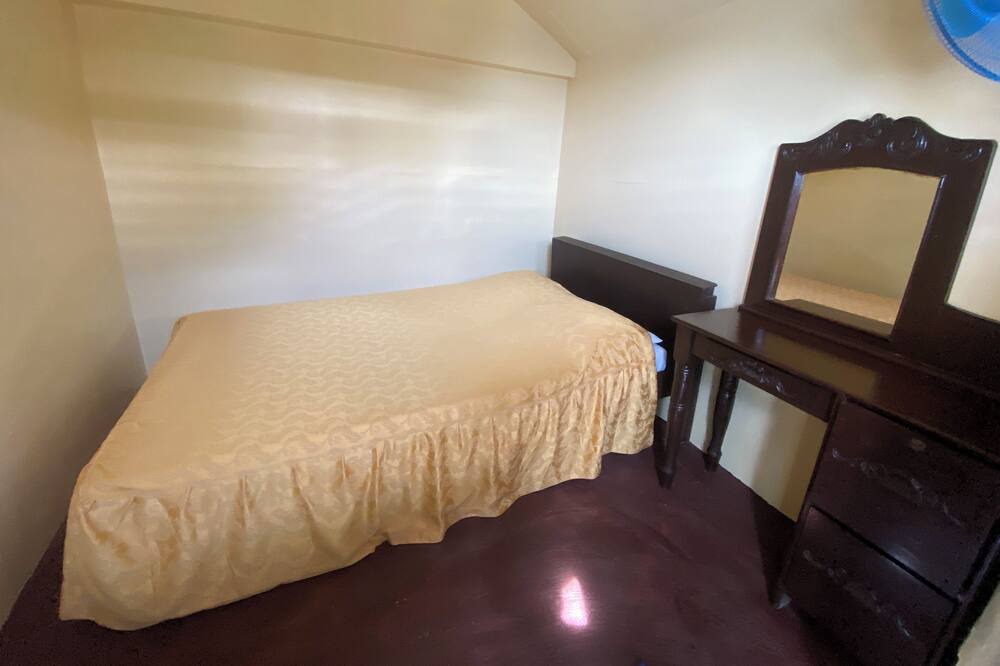 Photo of Bedroom in Maripipi