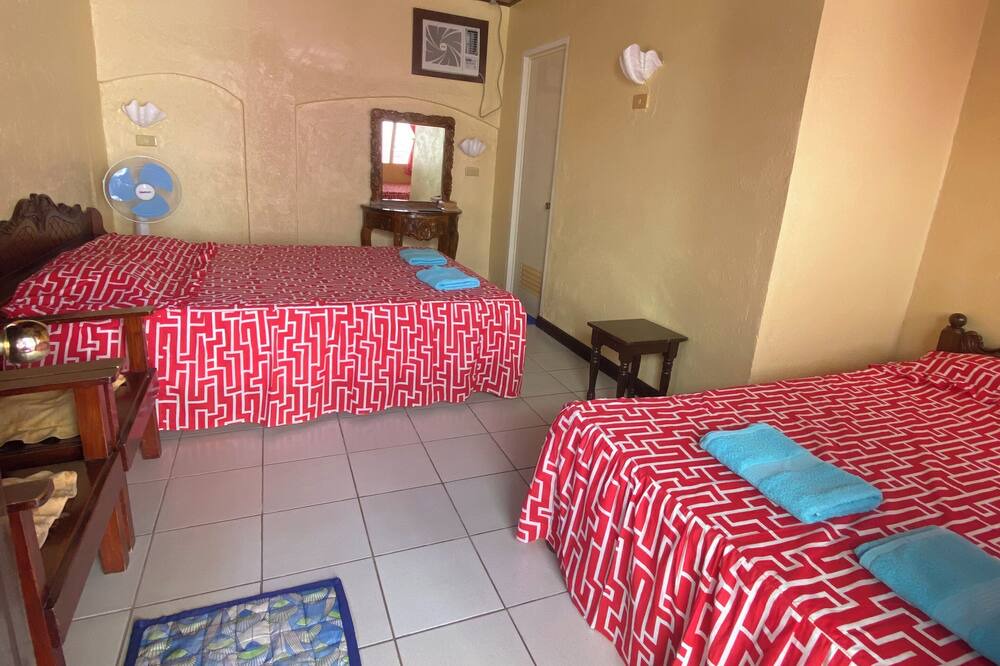 Photo of Bedroom in Maripipi