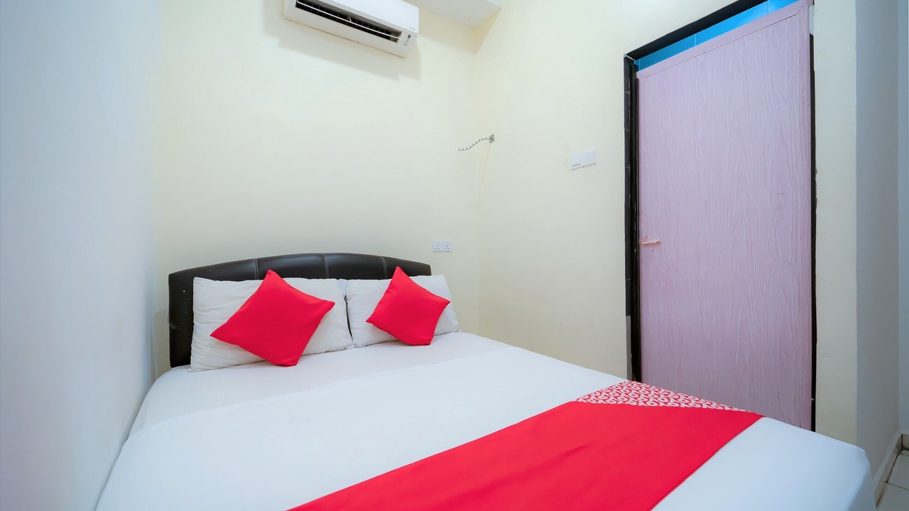 Photo of Bedroom in Batu Ferringhi