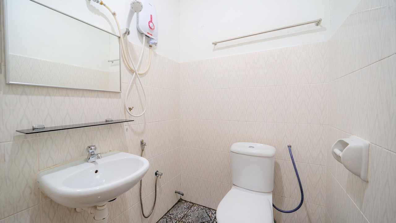 Photo of Bathroom in Batu Ferringhi