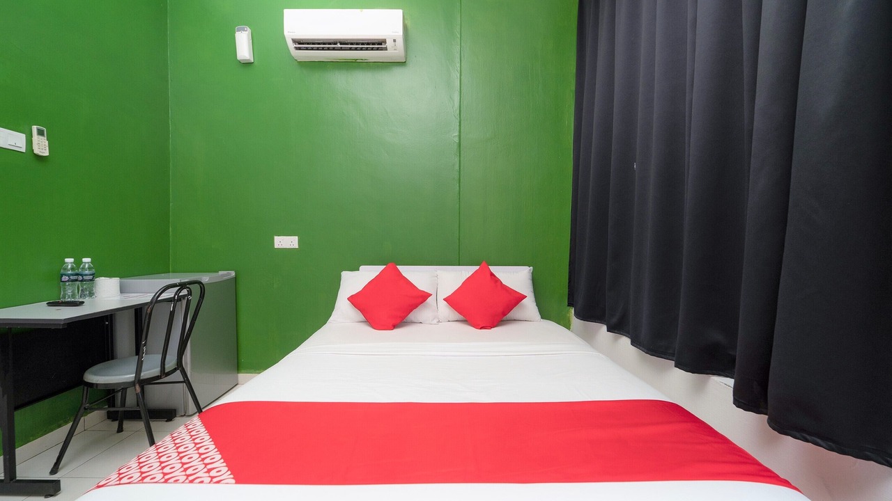 Photo of Bedroom in Batu Ferringhi