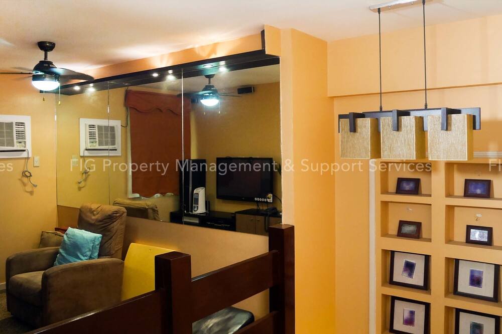 Photo of Bedroom in Santa Rosa