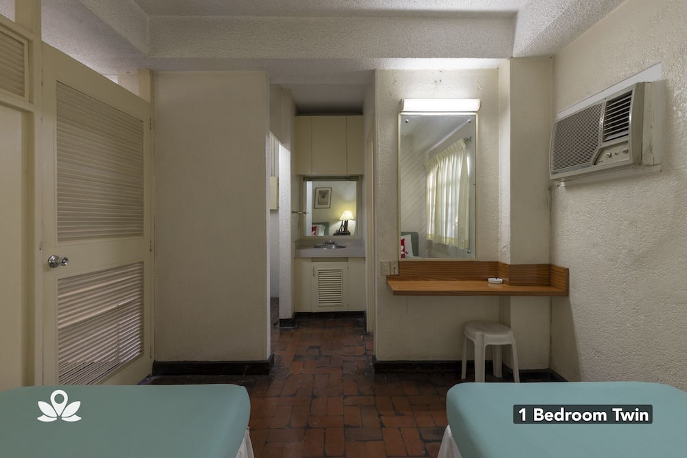 Photo of Bedroom in New Manila