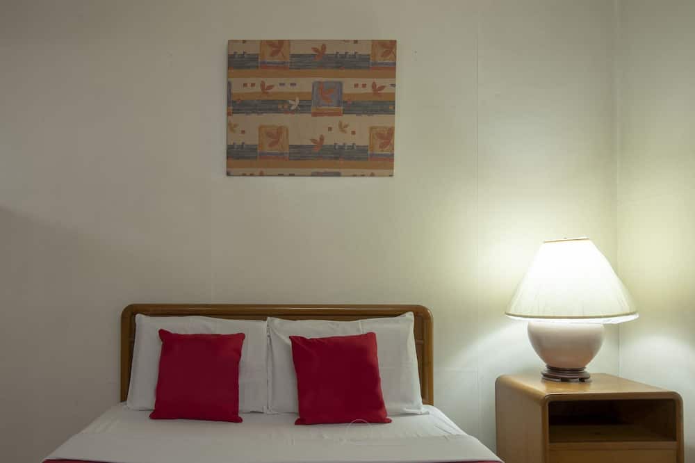 Photo of Bedroom in New Manila