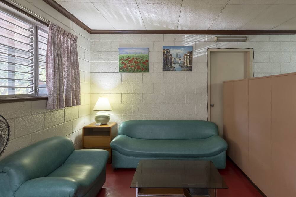 Photo of Bedroom in New Manila