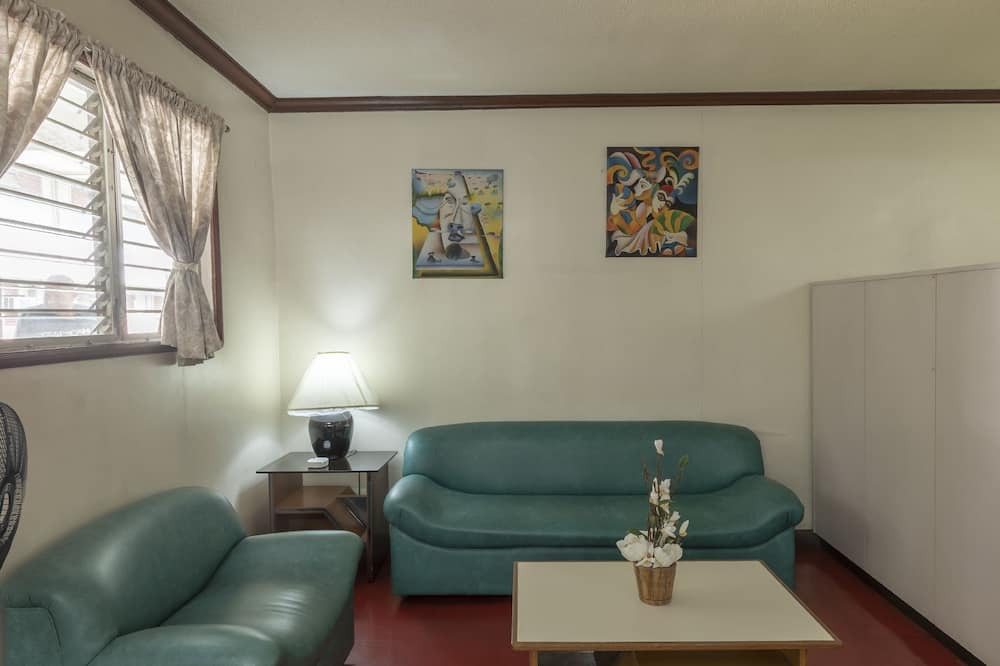 Photo of Bedroom in New Manila
