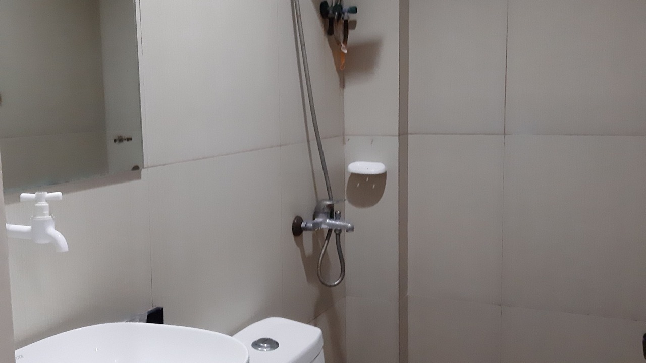 Photo of Bathroom in Logon