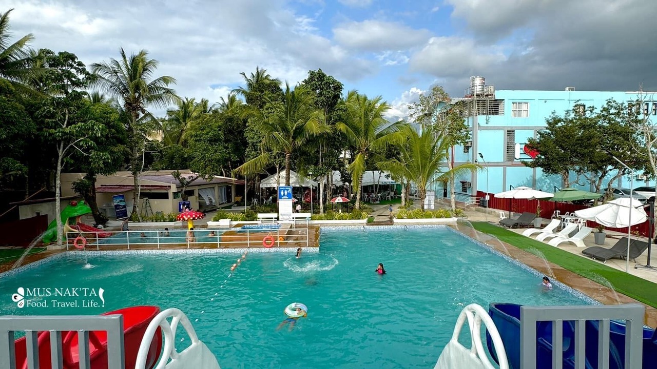 Photo of Outdoor in Pili