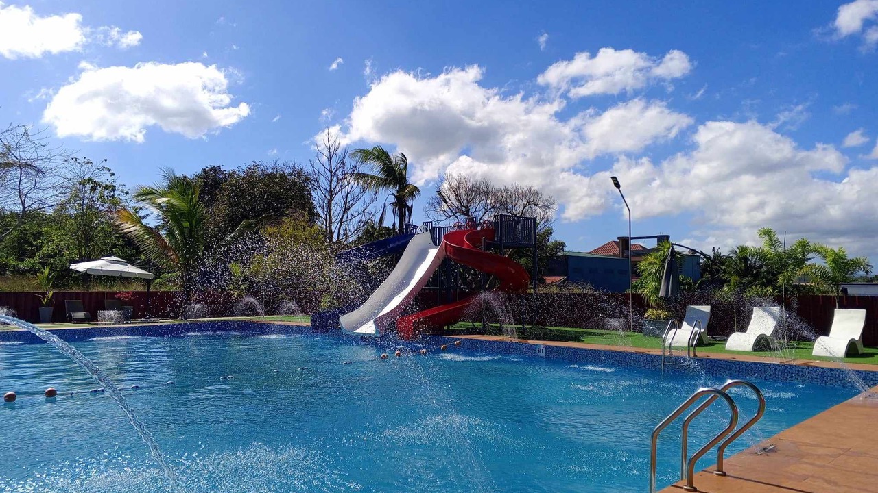 Photo of Outdoor in Pili