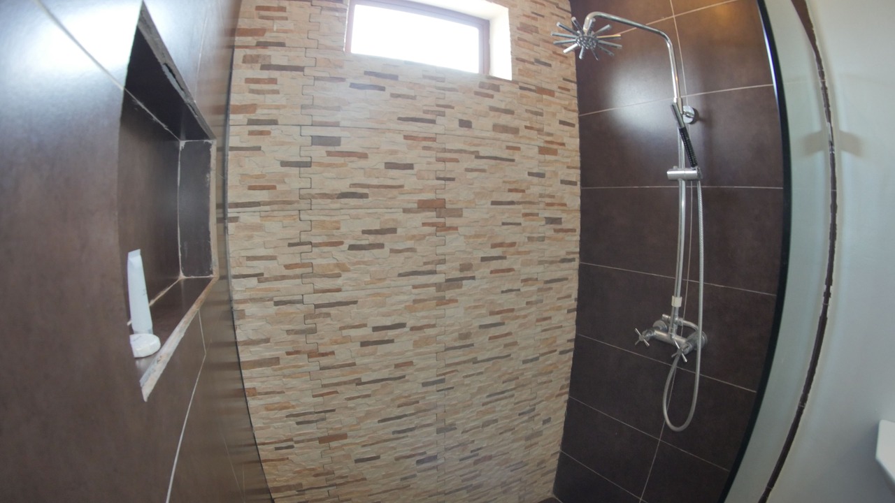 Photo of Bathroom in Pili